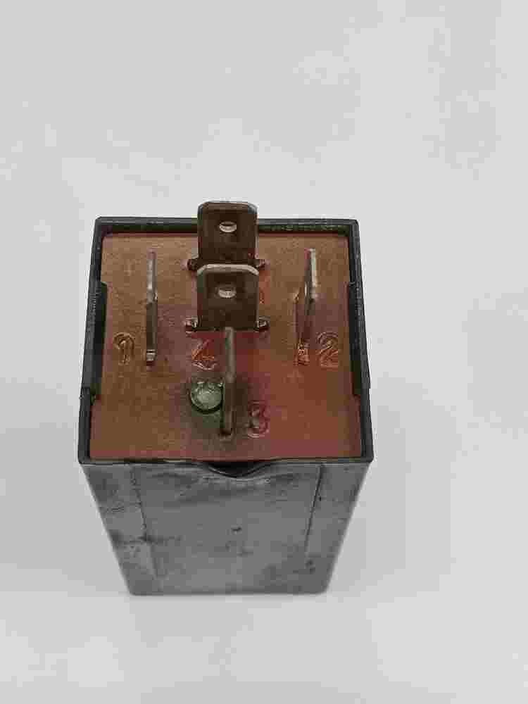 Relé del limpiaparabrisas Nissan Atleon Cabstar Guilera 173520N 015009281