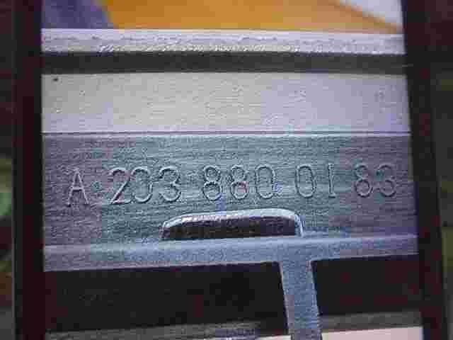 Parrilla rejilla frontal delantera Mercedes-Benz C-Class W203 A2038800183