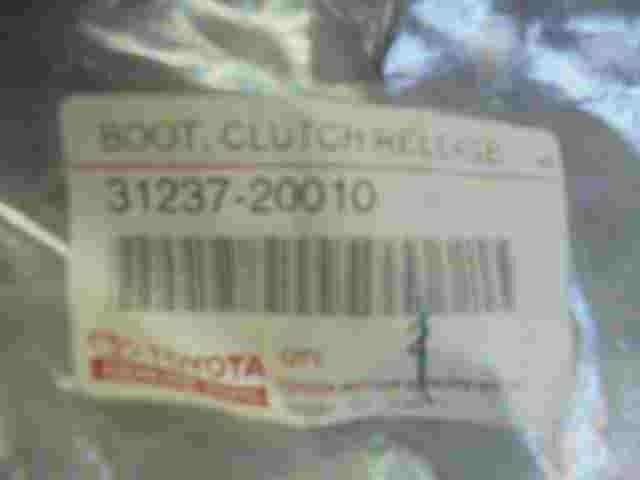 Boot Clutch Release  Toyota Camry Previa 3123720010 31237-20010