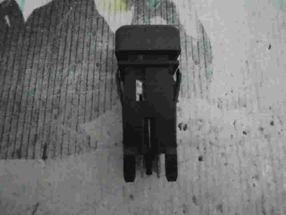 Interruptor de emergencia warning Nissan Eco-t 100