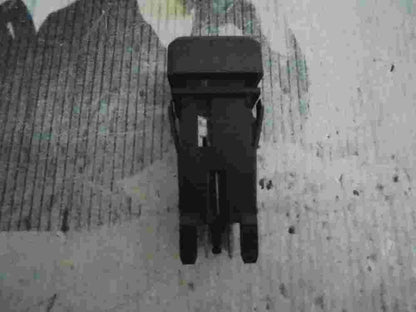 Interruptor de emergencia warning Nissan Eco-t 100