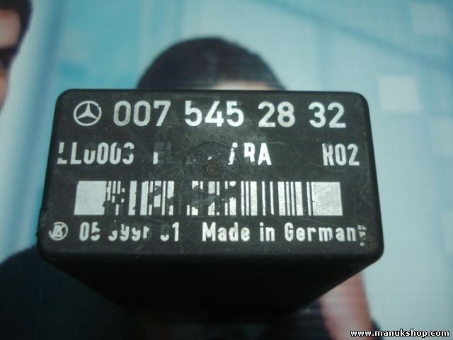 Relé Mercedes-Benz W124 0075452832 007 545 28 32 R02 LL0003 05999601 05 999601