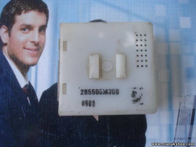 Controller chiusura centralizzata Nissan Almera 2.2 DI 285505M300