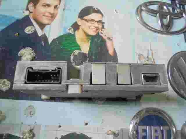 Amplificatore Ford Scorpio 95GP18T806AA 95GP-18T806-A 94GP18B849A 94GP-18B849-A