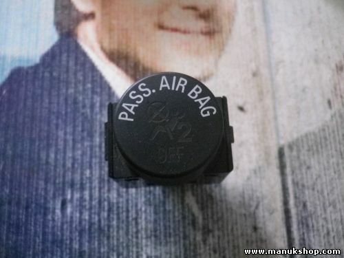 Airbag interruptor Mitsubishi Pajero Sport Montero K90 2.5 TD 73 KW, 8150A006