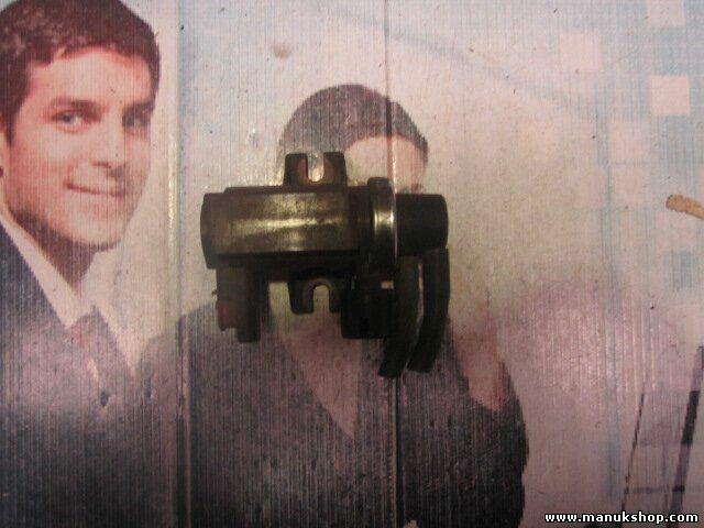 Válvula EGR Citroen Peugeot  9652570180  96 525 701 80  70096803120  05T27