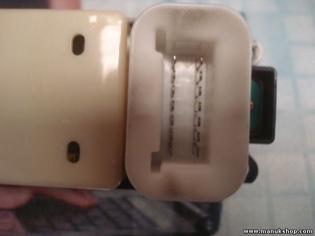 mando botonera elevalunas Mitsubishi Space Wagon MR330755 330755