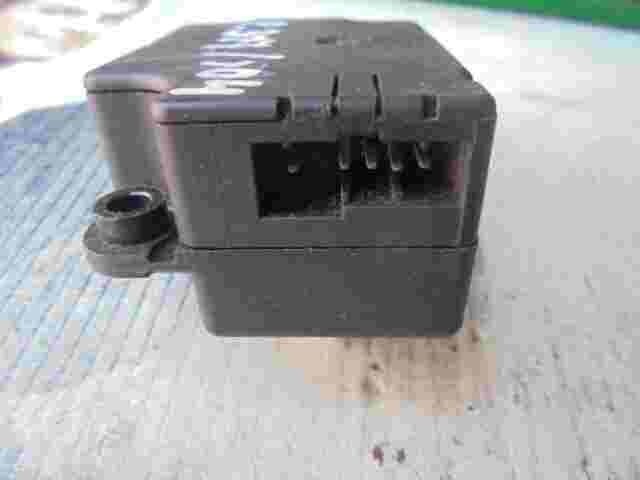 Riscaldamento attuatore Citroen Xsara Picasso Peugeot 307 8201045002 82 010 4...