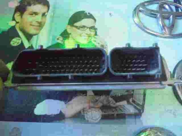 Centralita VW Passat 1.8 Audi A4 8D0907558F 8DO907558F 26SA0000 0261204613 /614