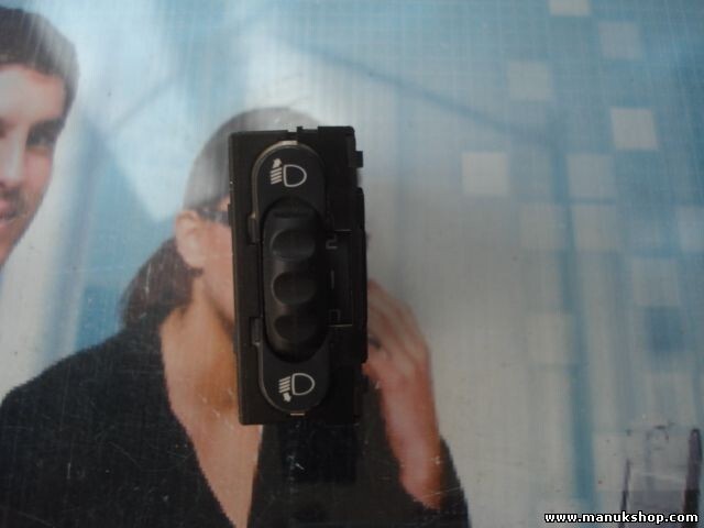 Interruptor de nivelación de faros Renault Kangoo II Clio III 8200379685