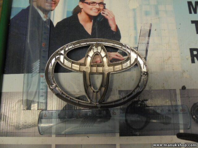 Emblema trasero Toyota Auris E15 Yaris MK2 753120D010 75312 0D010 75312.0D010