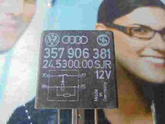 Relé de la bomba de combustible VW Bora Polo Golf Passat 357906381 24530000