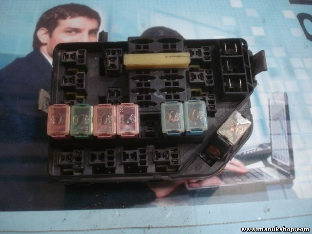 Caja de fusibles Hyundai Coupe Tiburon 91210 27580 ENG I33 9121027580