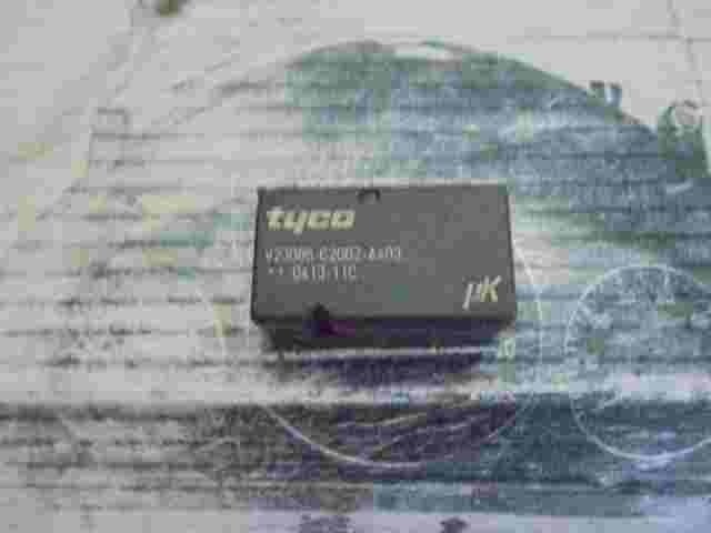 Relé Tyco V23086C2002A403 V23086-C2002-A403 041311C 0413-11C