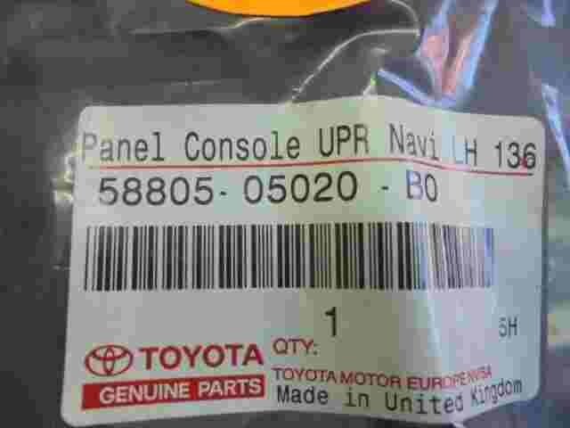 Console centrale Toyota Avensis 2 (T25) 5880505020B0 58805-05020-B0
