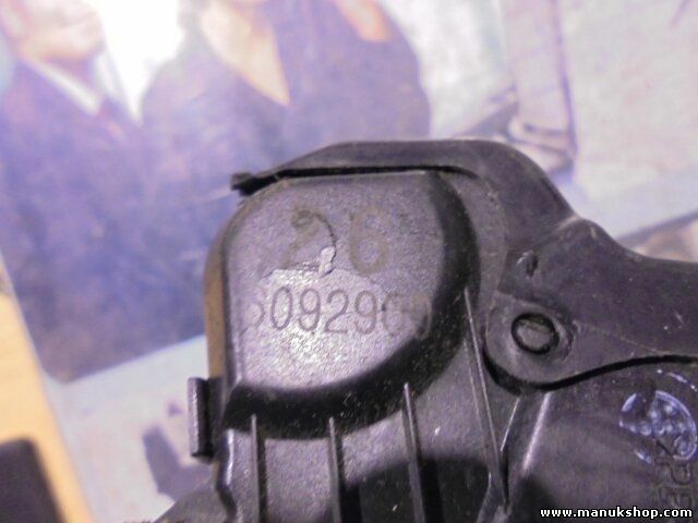 Serratura porta anteriore sinistra Suzuki Grand Vitara 2007 A046693 AISIN