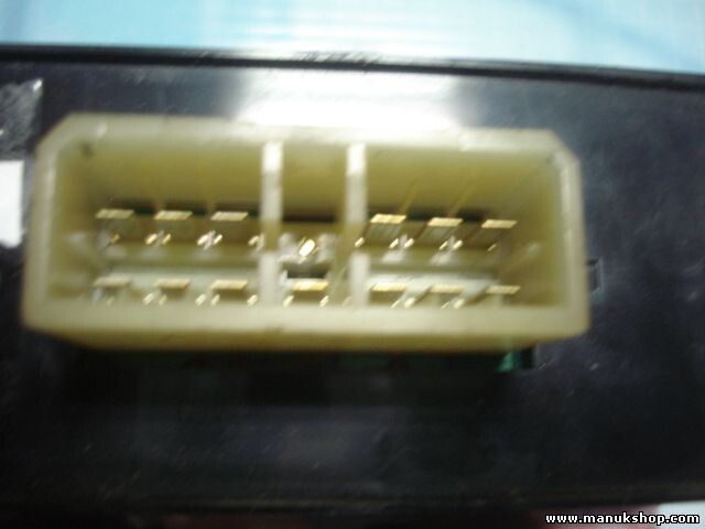 mando botonera elevalunas Mitsubishi Montero Pajero MB782033