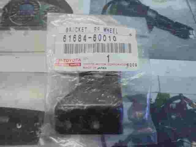 Staffa Ruota Posteriore Toyota Land Cruiser Lexus LX 450 6168460010 61684-60010