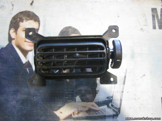 Rejilla Aireadora Nissan Navara D22 68750VJ200 68750 VJ200 E5325161100