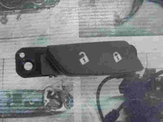 Interruptor del cierre centralizado Chevrolet Aveo T300 II GM 96892119 10006306