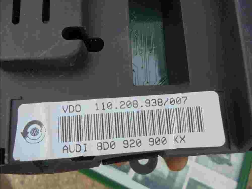 Quadro strumenti Audi A4 S4 8D0920900KX 8D0920900 KX vers.11 110208938007
