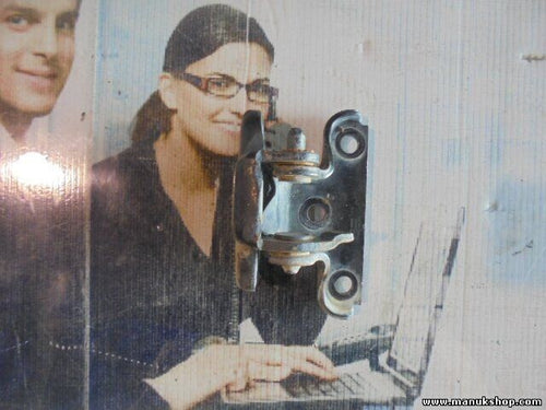 Bisagra de la puerta trasera derecha abajo Land Rover Discovery I LJ, LG 2.5 TDI