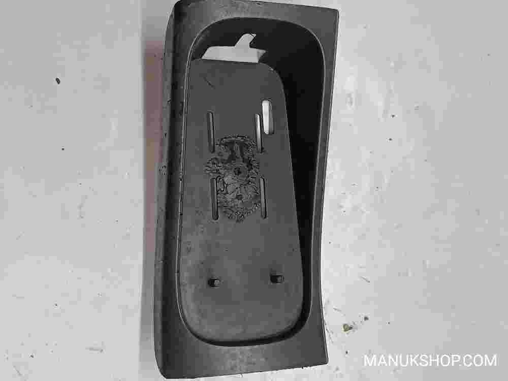 Consola central Nissan Primera P12 28314AV910 28314-AV910