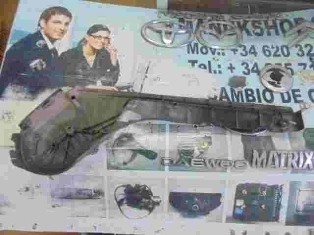 Moldura Nissan Navara Pathfinder R51 RH 87330EB00X 87330-EB00X 87330 EB00X