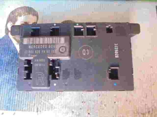 Módulo de control de la carrocería Mercedes W203   2038201485 Q3 TEMIC 351324