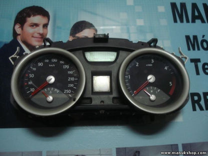 Cuadro de instrumentos Renault Megane VISTEON 8200399700C 8200399700 C