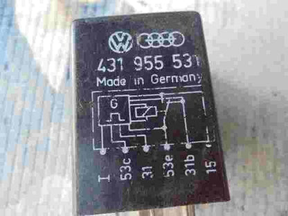 Relè tergicristallo VW Audi 80 90 B3 431955531 HELLA 5WG00362001
