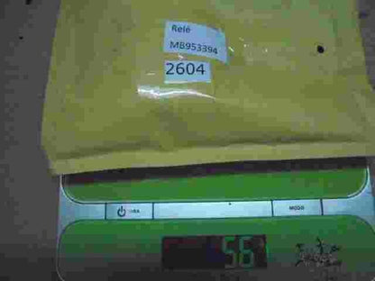 Relé Mitsubishi Carisma Volvo V40 Bj. 96-00 MB953394 72HM100