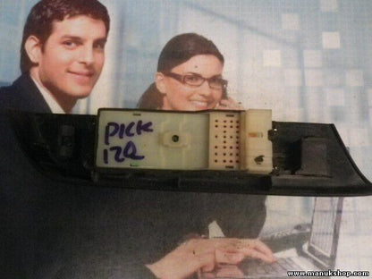 mando botonera elevalunas Nissan Pick-up 809613S100 80961 3S100