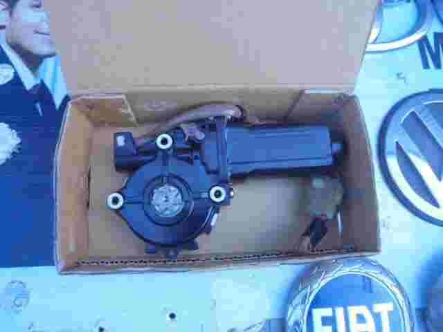 Motor elevalunas Toyota Celica T18 Previa 2 Tacoma Tundra 8572020170 85720-20170