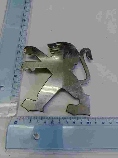 Emblema Peugeot 206 107 307 B632 10 cm.