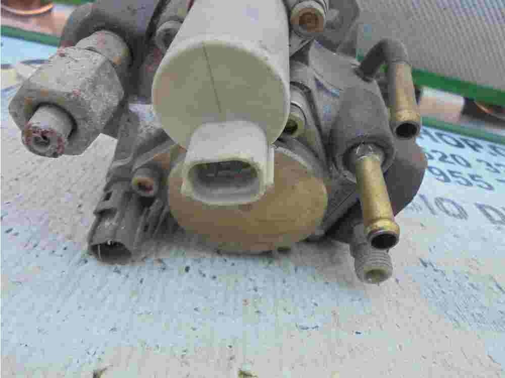 Bomba de inyección Mazda 6 2940000042 294000-0042 DENSO RF5C 13 800