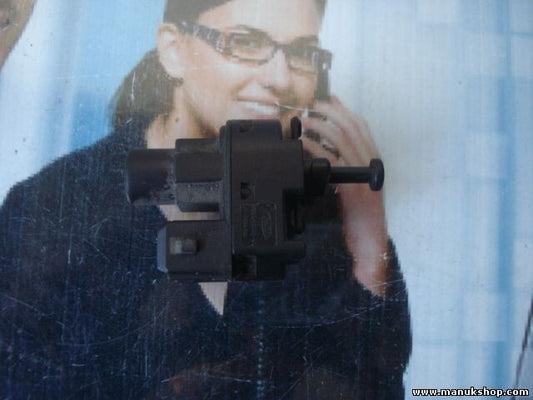 Interruptor de la luz de freno Ford Mondeo Focus 93BB13480BC