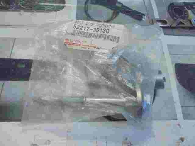 Montaggio carrozzeria bullone Toyota 5221735130 52217-35130