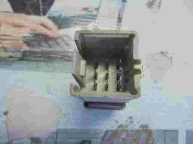 Interruptor de emergencia Citroen Xsara N1 9623556997 TRW 6552RW 6552.RW