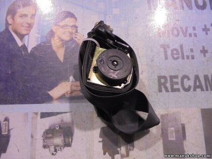 Cinturón de seguridad delantero derecho Land Rover Discovery 01028500 040217