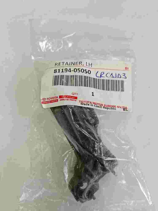 Retainer Headlamp LH  Toyota Avensis 8119405050 81194-05050