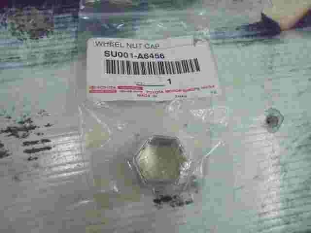 Wheel Nut Cap  Toyota Lexus SU001A6456 SU001-A6456