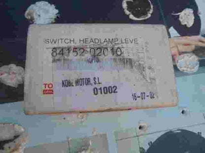 Interruptor de nivelación de faros Toyota Corolla E11 8415202010 84152-02010