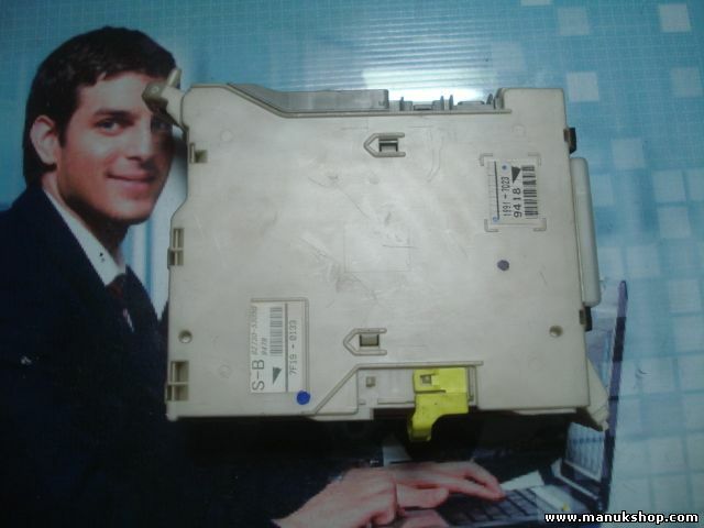 Caja de fusibles Lexus 220D IS S-B 8273053050 82730-53050 7F19-0133 8267253060