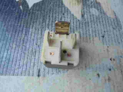 Relé del ventilador del radiador Saab 900 /9000 9522061 Hella 4RA00351050