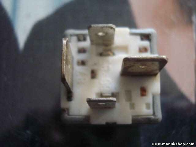 Niebla relé  Audi VW Volkswagen T4 Golf Passat 443 951 253 J 443951253J Nr.213