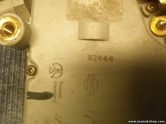  Cerradura puerta delantera izquierda Nissan Patrol Y61 (2004–2009) 805537F000