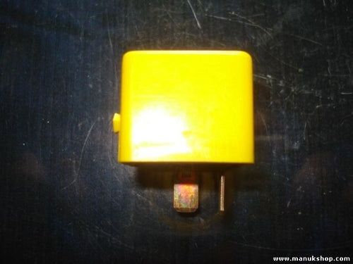 Relé  BMW E34 E36 1379817 61311379817 61.31 1 379 817 601.624