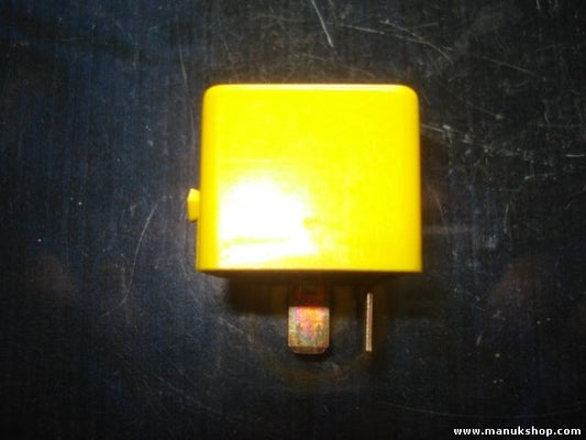 Relé  BMW E34 E36 1379817 61311379817 61.31 1 379 817 601.624