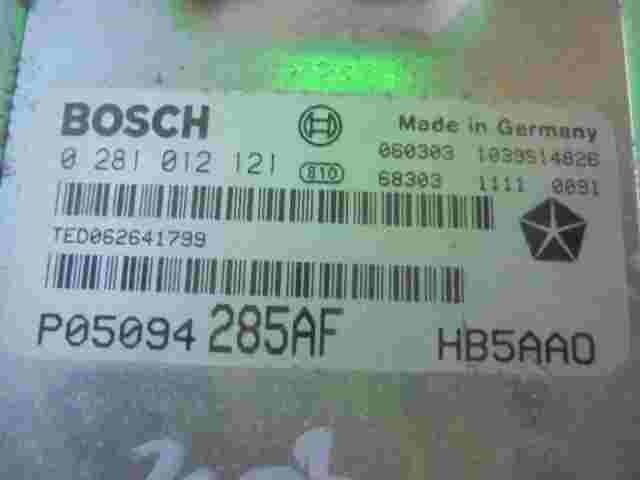 Centralita Chrysler Voyager 2.8 P05094285AF HB5AA0 1039S14826 BOSCH 0281012121